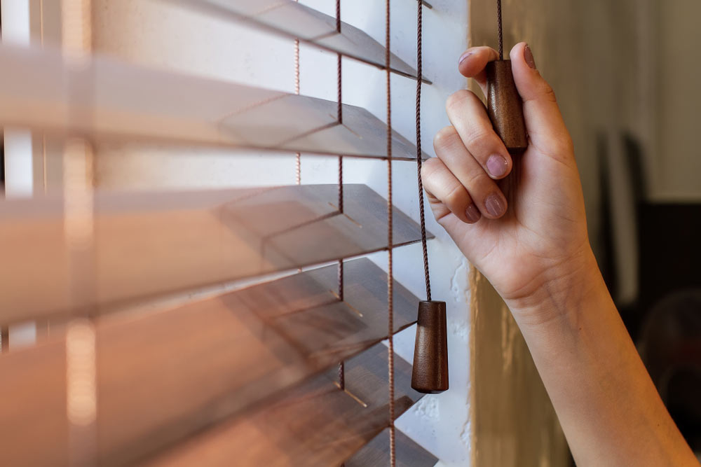 How to Fix Blinds String